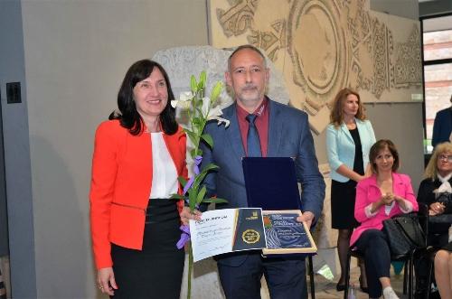 Тракийски университет удостоен с награда „Стара Загора“